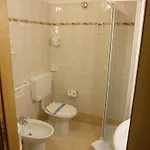 فندق Orsa Maggiore فالكادي